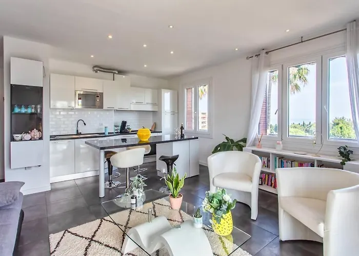 Apartmán L27 2p Jasmins Sea View Parking & Ac *
